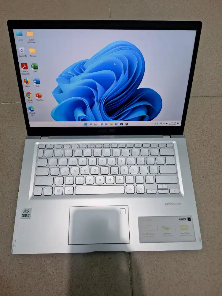 Bismillah dijual laptop asus vivobook slim core i3gen10 ram 8gb