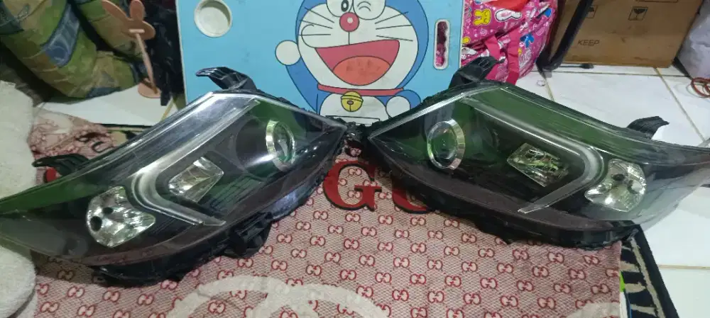 Dpn + Belakang lampu Fortuner 2013-2014