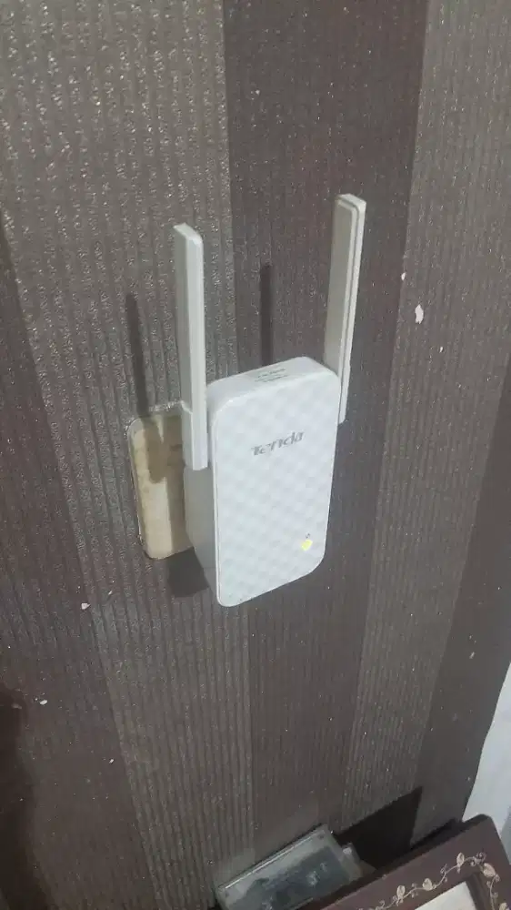 Penguat Sinyal Internet WiFi - Tenda N300
