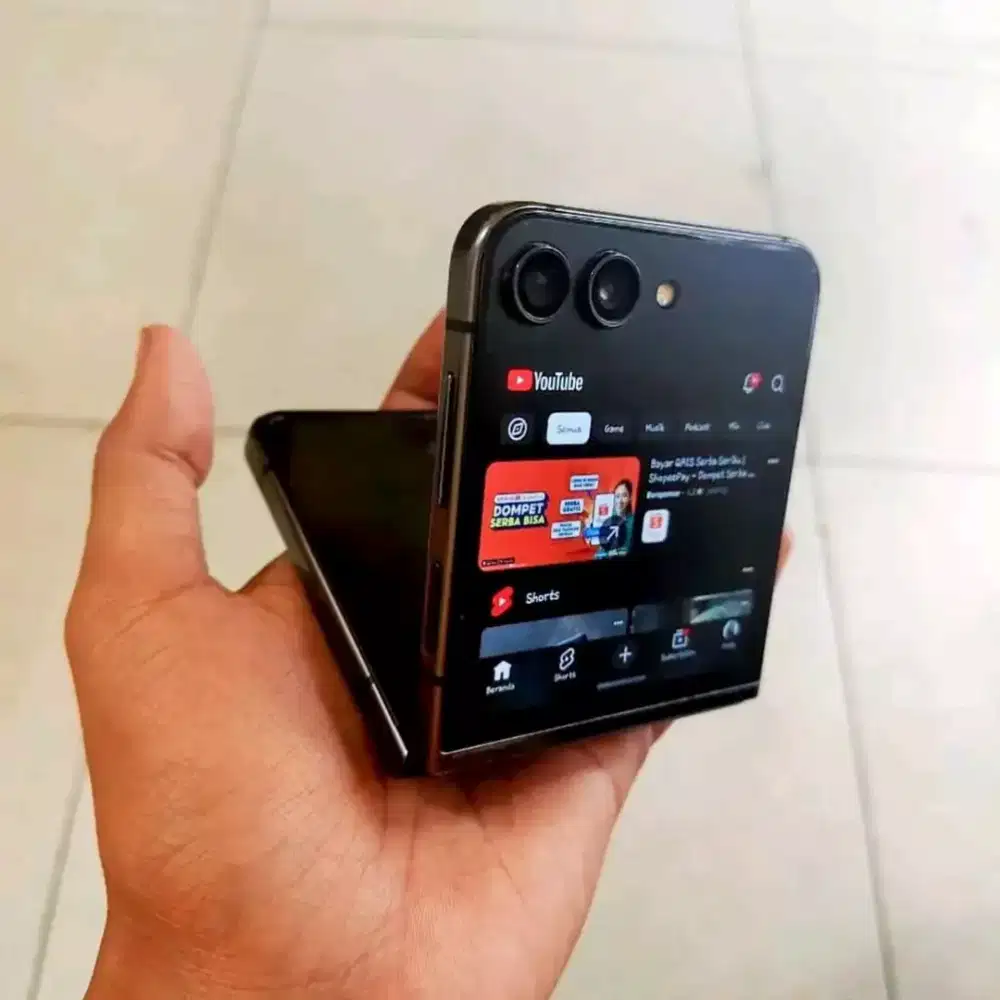 Samsung z flip 5
