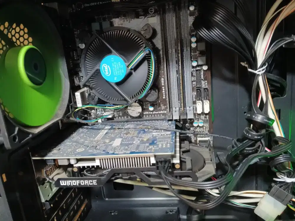 i7 4790 & mb gigabyte & 
4 GB x 2 DDR 3 Kingston