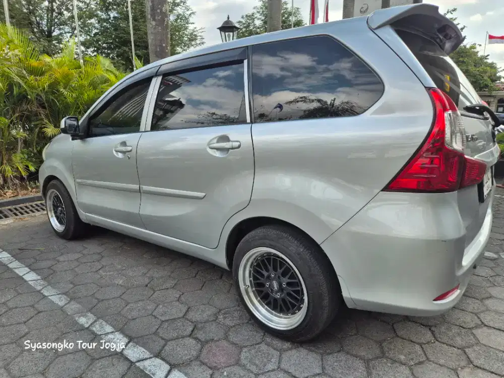 HSR R16 car BT R15