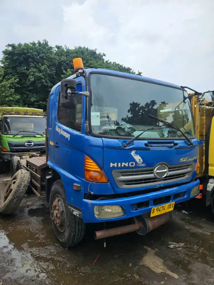 Hino FM 260 head trailer 6x4 tronton trailer 2014
