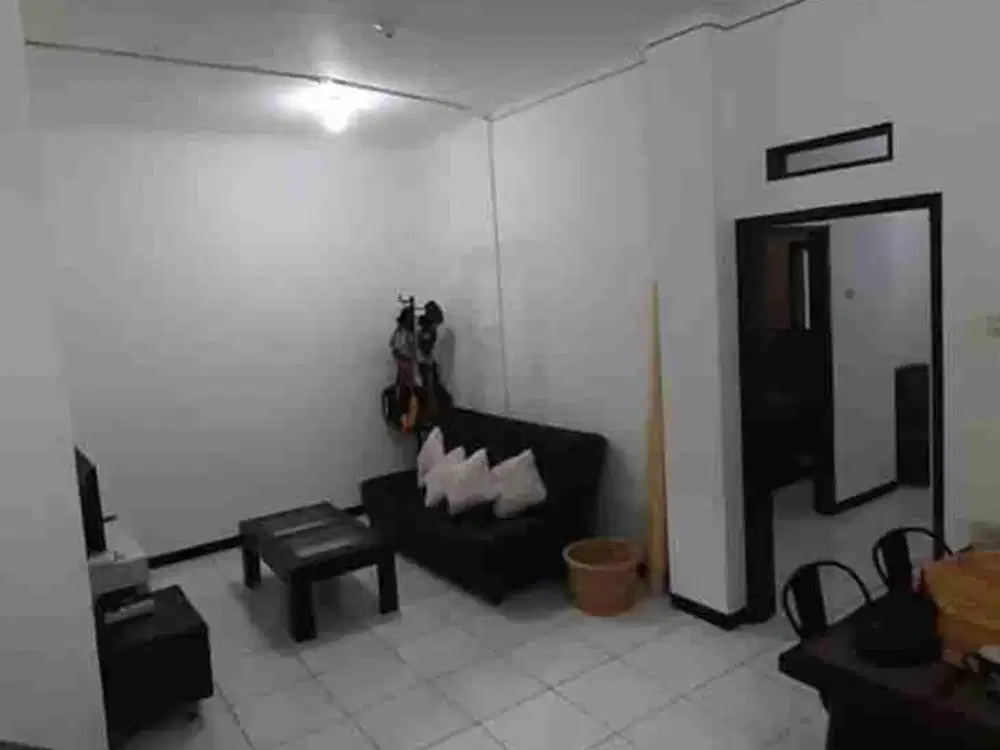 rumah murah di pusat kota siap pakai di jl Pangarang Bandung