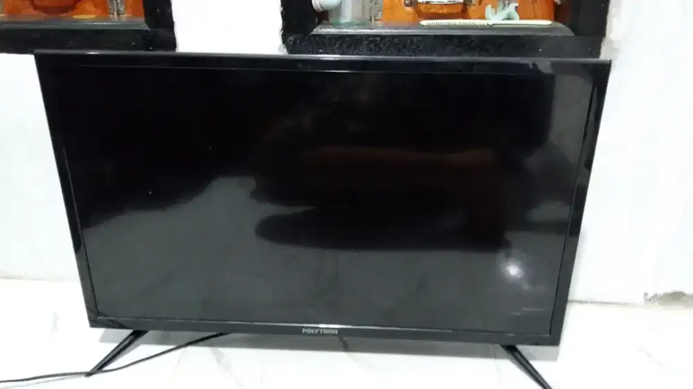 TV polytron murah