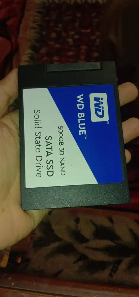 Ssd sata merek WD blue 500gb