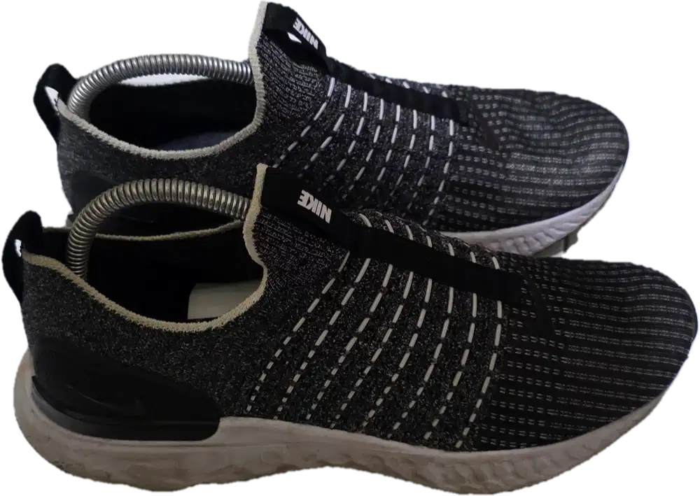 Preloved Nike React Phantom Run Flyknit 2 Men's Road Running Shoes – B