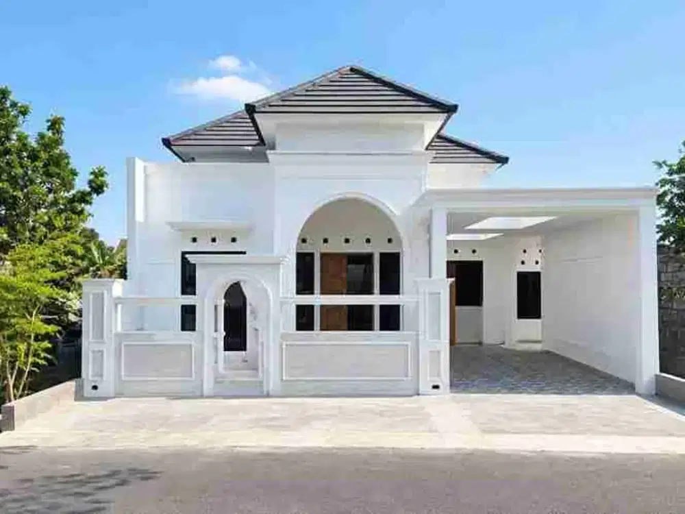 Rumah Baru Modern Classic dekat Bakpia 25 Jl. Solo