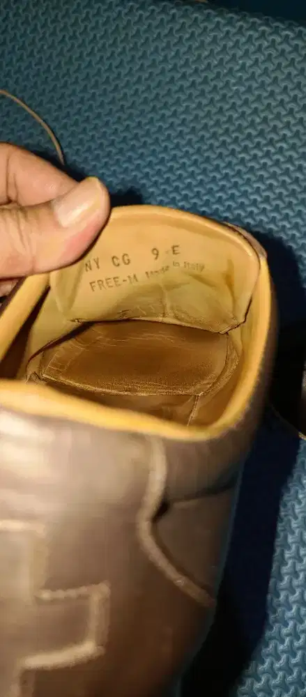 D jual sepatu merek bally made in italy NO 43