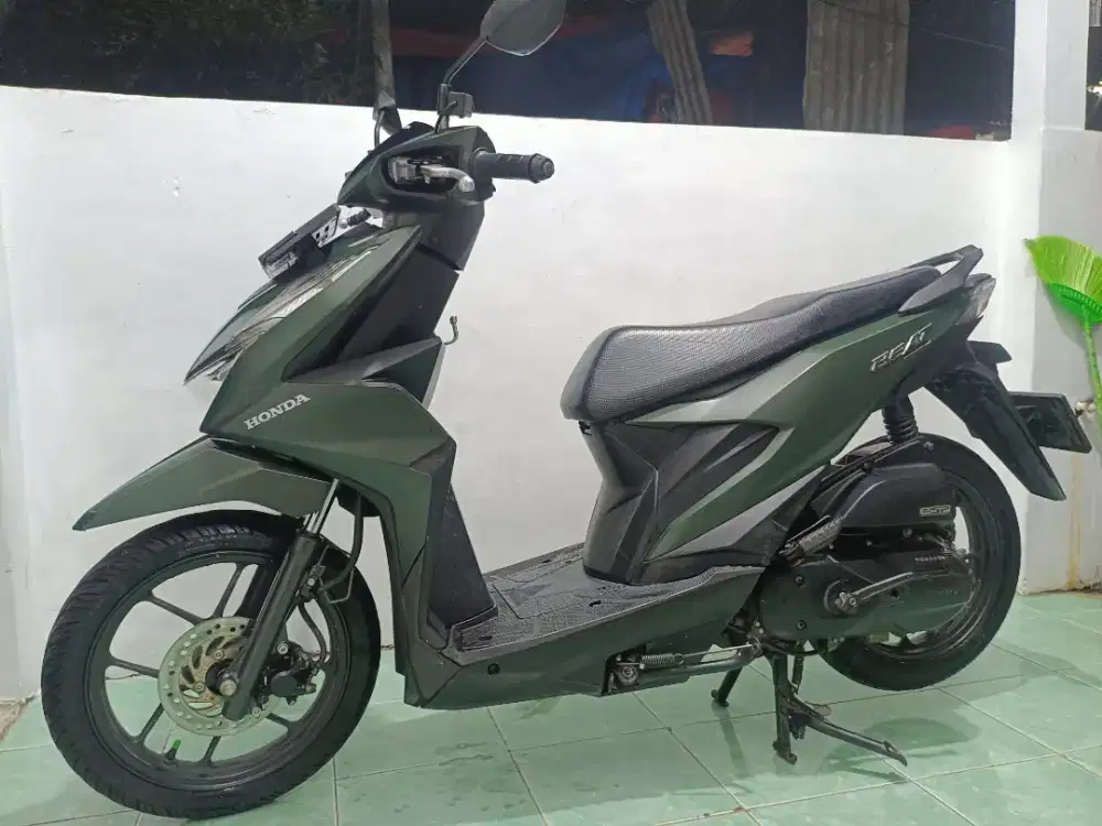 Honda Beat Deluxe 2023 [Tipe Tertinggi] Low KM Mulus 90% Like New