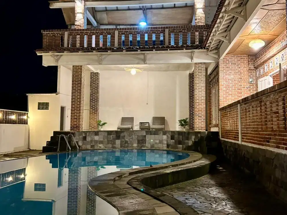 Dijual Villa Siap Huni 2 Lantai 307 m2 di Puncak Bogor