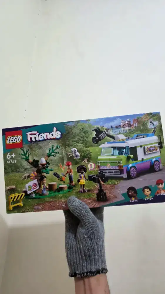 LEGO Friends Newsroom Van Brick  (41749)