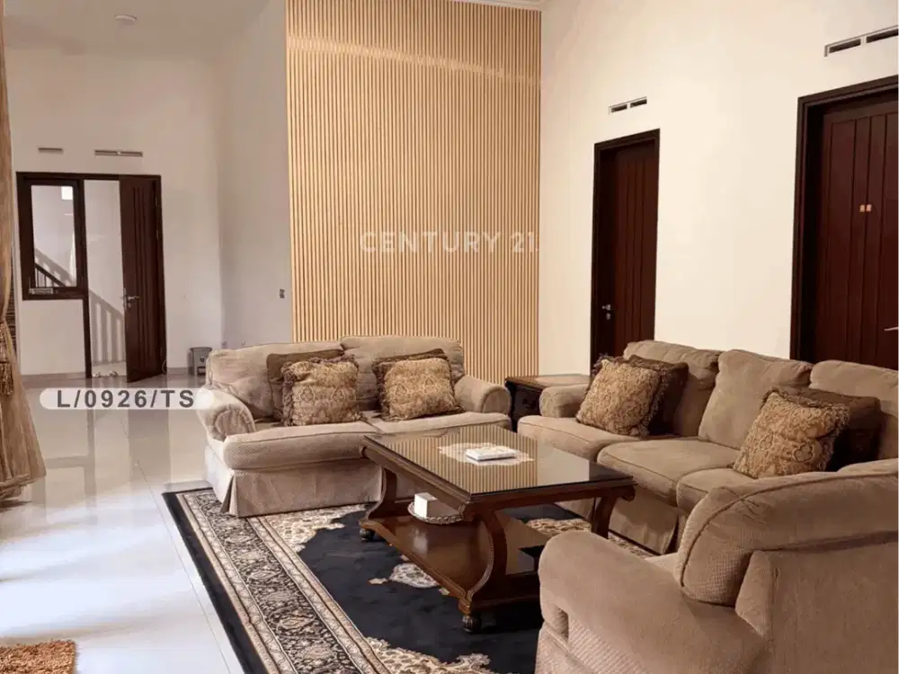 Rumah 2 Lantai Furnished Di BDT 1 Kota Baru Parahyangan Bandung