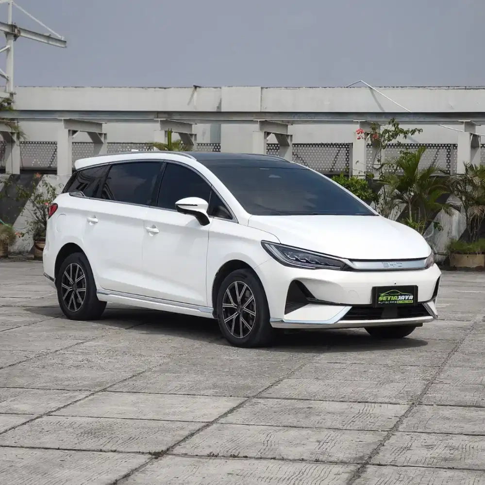 BYD M6 SUPERIOR CAPTAIN SEAT 7 seater Listrik matic 2024