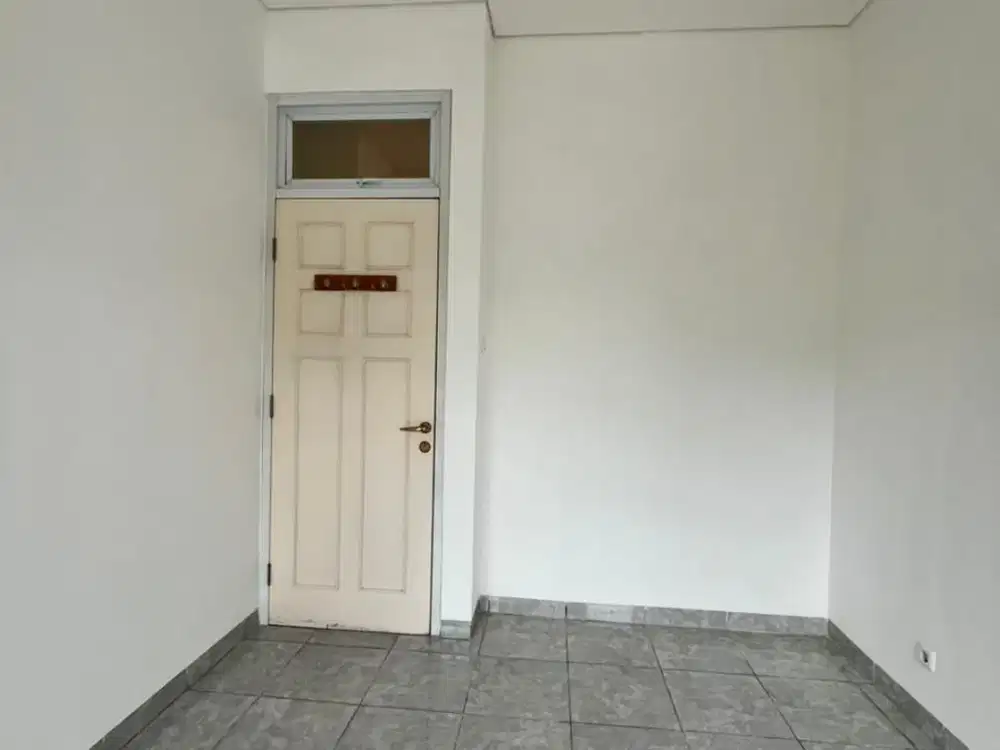 Dijual rumah 2 lantai siap huni di Banjar wijaya