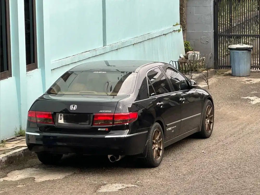 Honda accord cm5 2005 MT