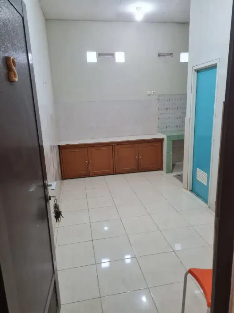 Kontrakan legok permai strategis dekat Karawaci Sumarecon BSD
