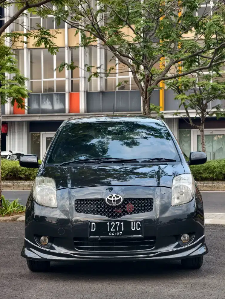 Yaris s at 2006 black