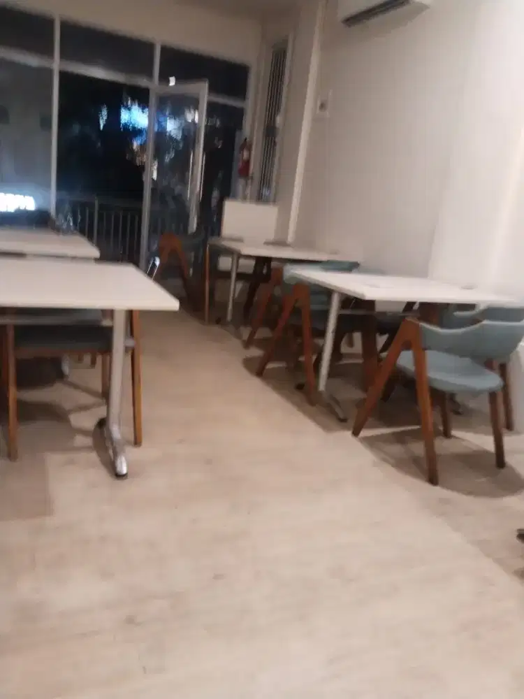 Dijual Kursi & Meja Ex Resto