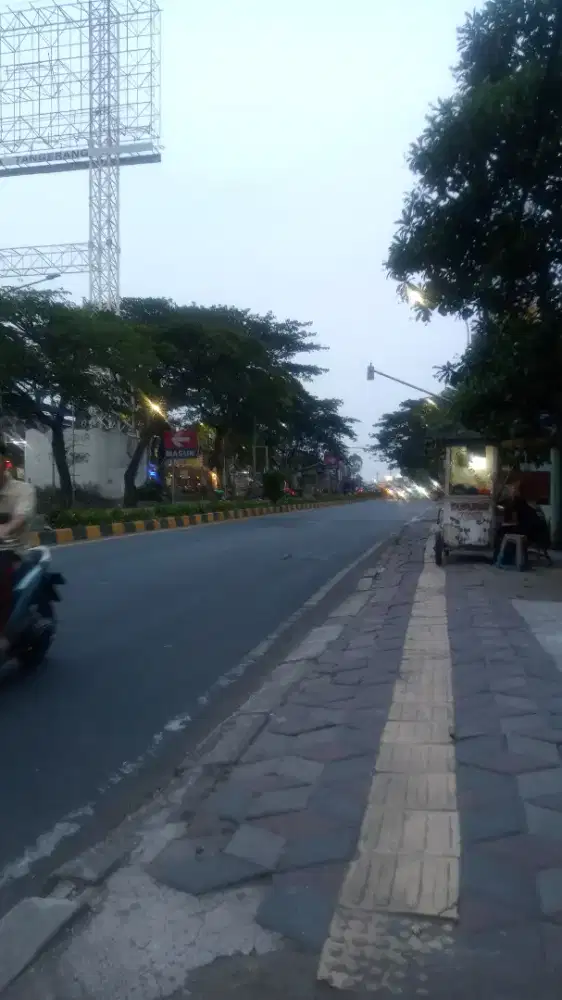 Anter/jemput kerja dari Cimone ke taman ubud
