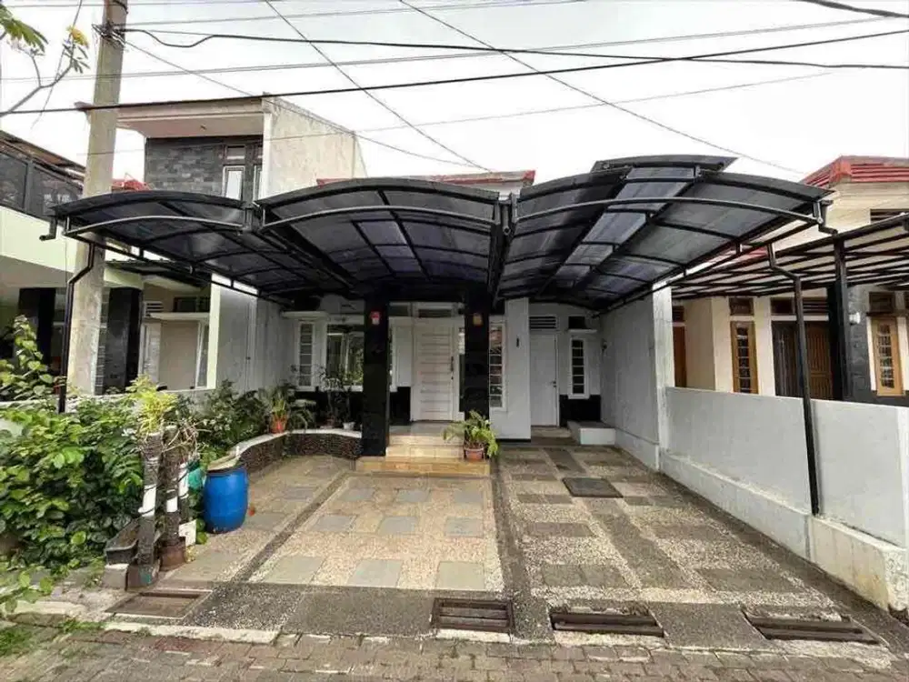 dijual rumah siap huni 1,5 lantai dalam Komplek One Gate System di antapani Bandung