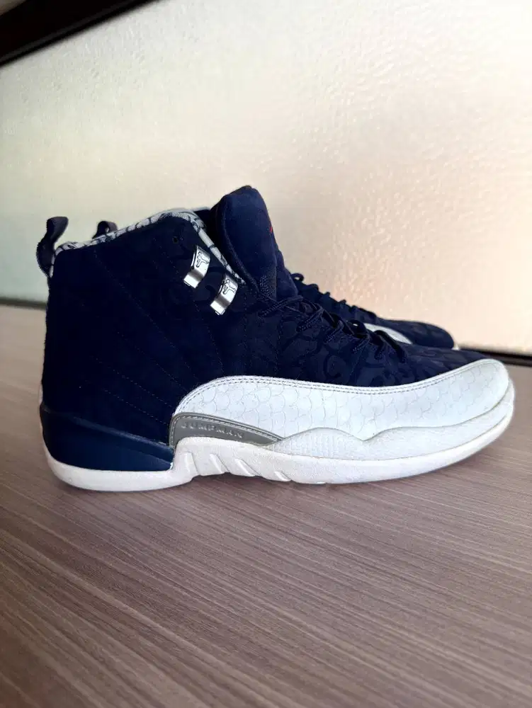 Sepatu Sneakers Air Jordan 12 Retro Navy White / Obsidian
