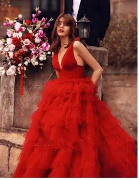 Dijual Gaun Pengantin Prewedding Preloved Tutu Ekor