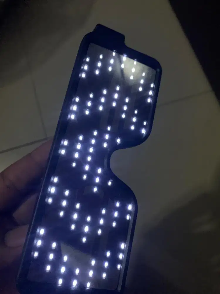 Kacamata led nyala