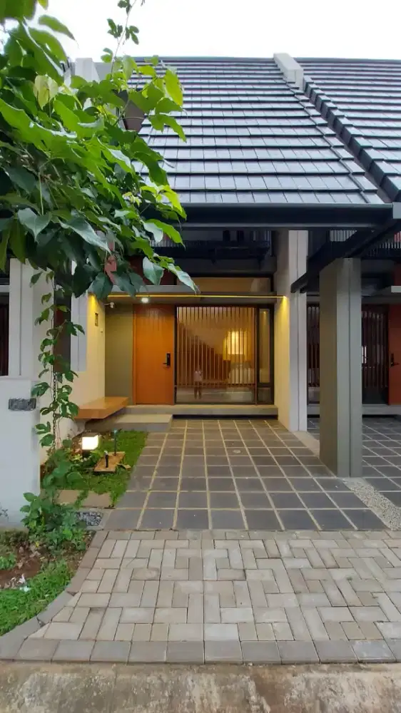 Dijual Rumah Fleekhauz BSD [Paling Depan, Dekat Taman, 2 unit]