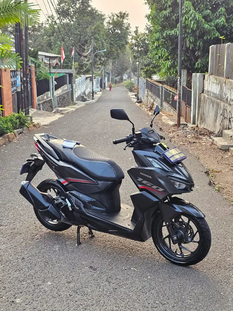 Seperti baru! HONDA NEW VARIO 160 CBS ISS ALARM 2023 pajak ON