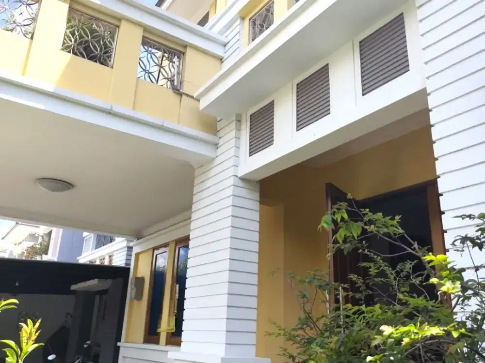 Rumah Rapih Full Furnished DIJUAL CEPAT Di Kota Wisata Cibubur