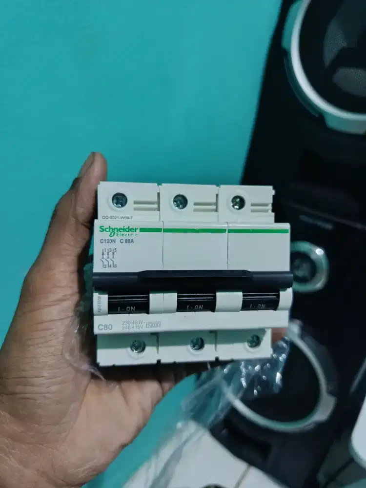 MCB Schneider Electric Acti9 C120N 3P 80A 10000A Kurva C (A9N18365)