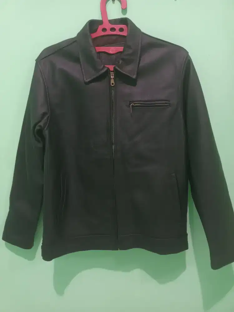 Jacket kulit size M.slim