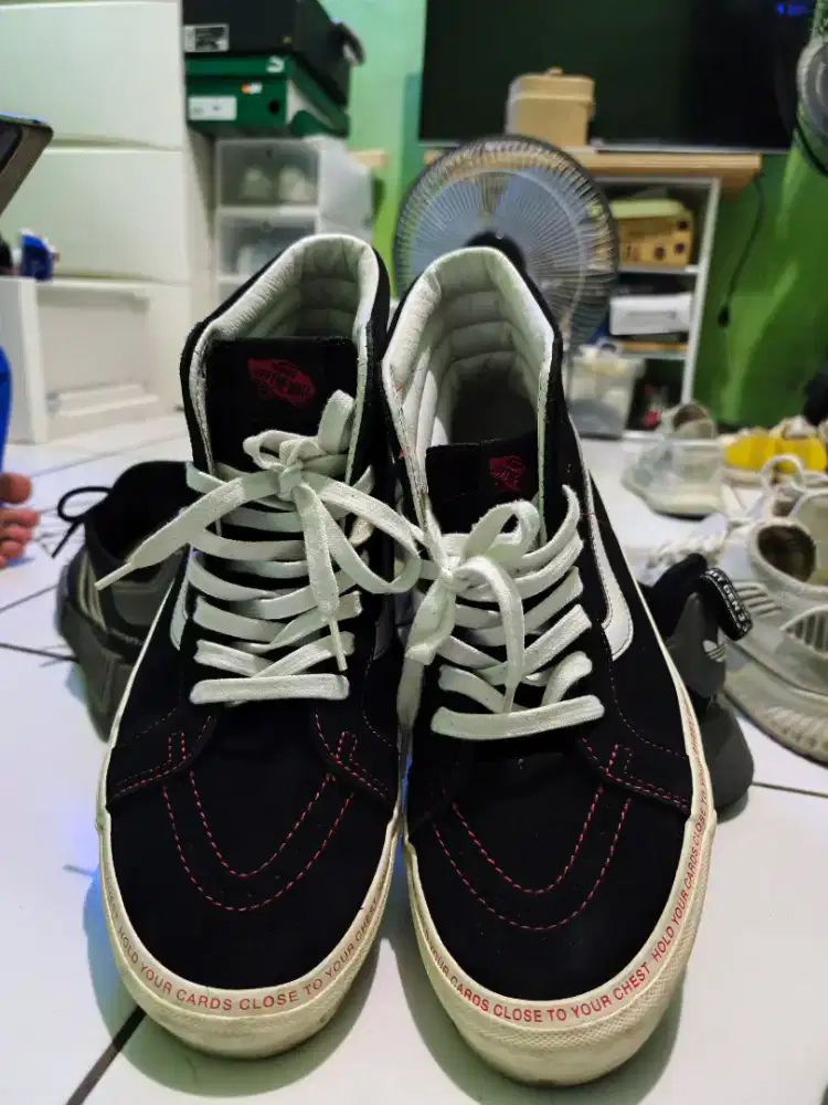 Sepatu vans SK8-Hi DX black white