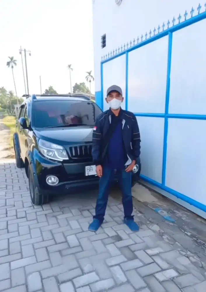 Cari Pekerjaan sebagai Driver Keluarga/Kantor atau Travel