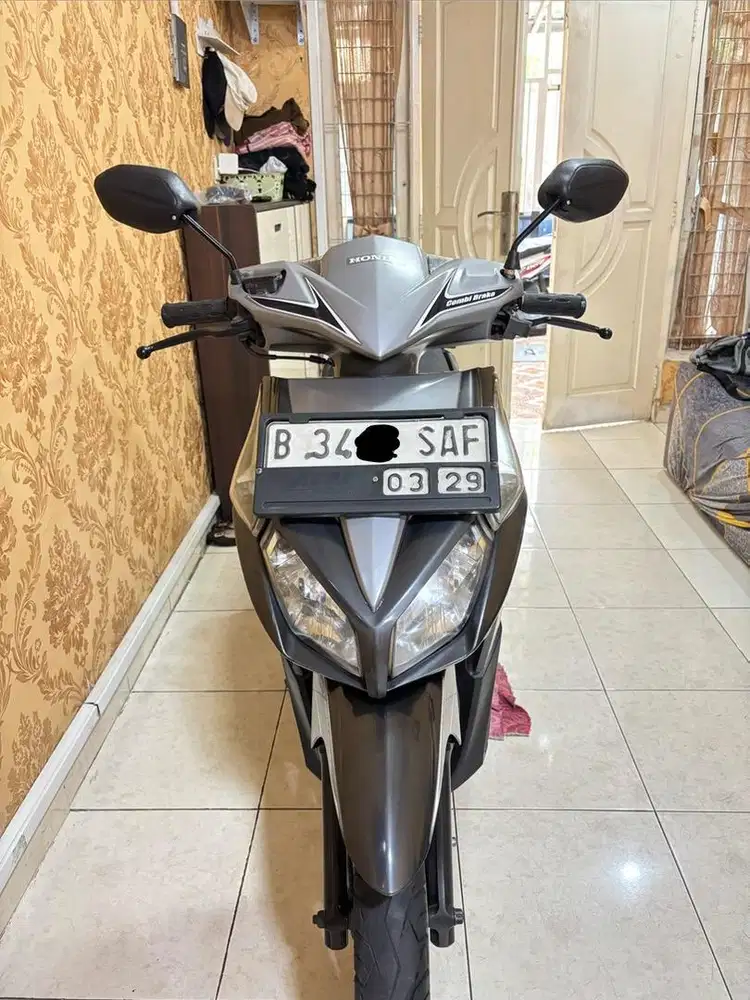 Dijual motor pemakaian pribadi/ Pajan on panjang