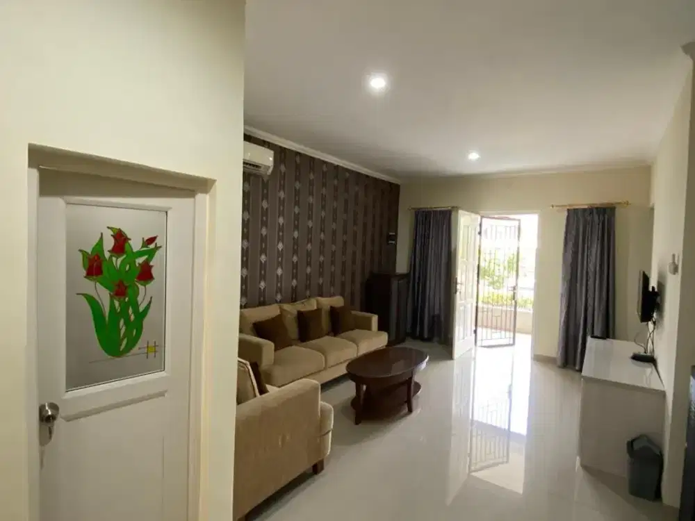 L79. Rumah Disewakan Di Meadow Green Lippo Cikarang
