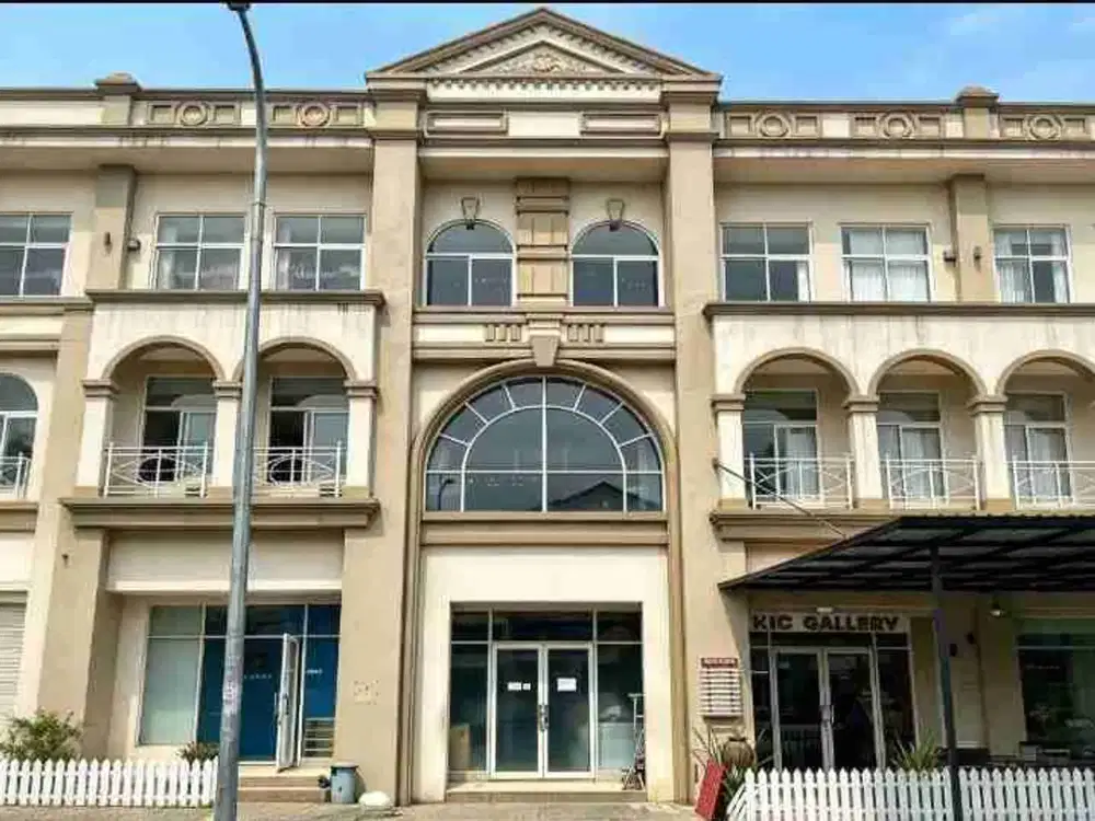 DISEWAKAN RUKO ROSE GARDEN GRAND GALAXY CITY BEKASI SELATAN 3 LANTAI