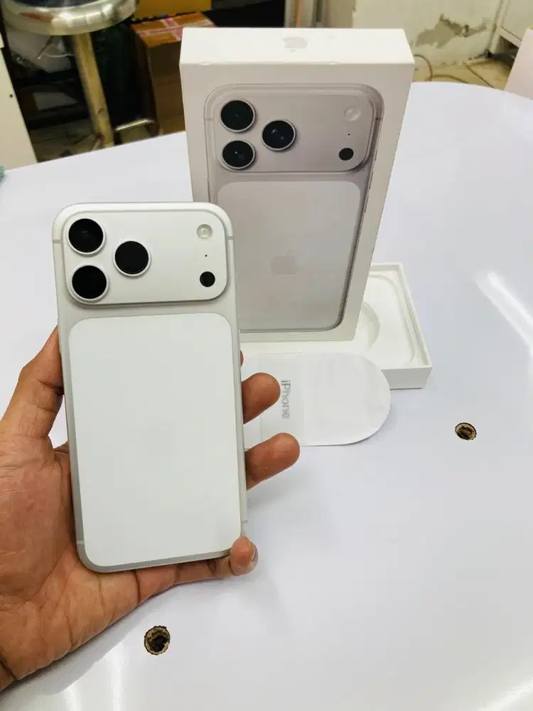 iphone 17 promax 256 GB ex iBox
