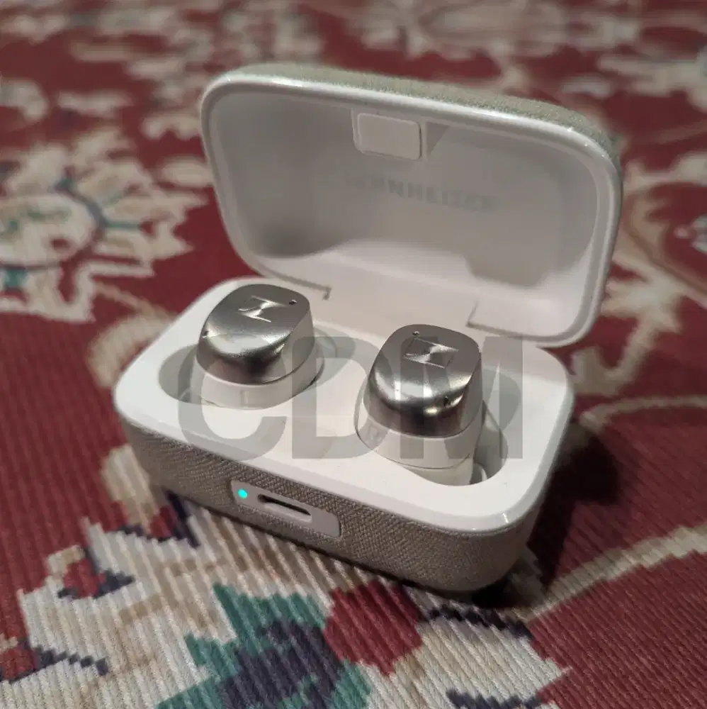 Sennheiser Momentum 4 TWS Silver (Unit Only)