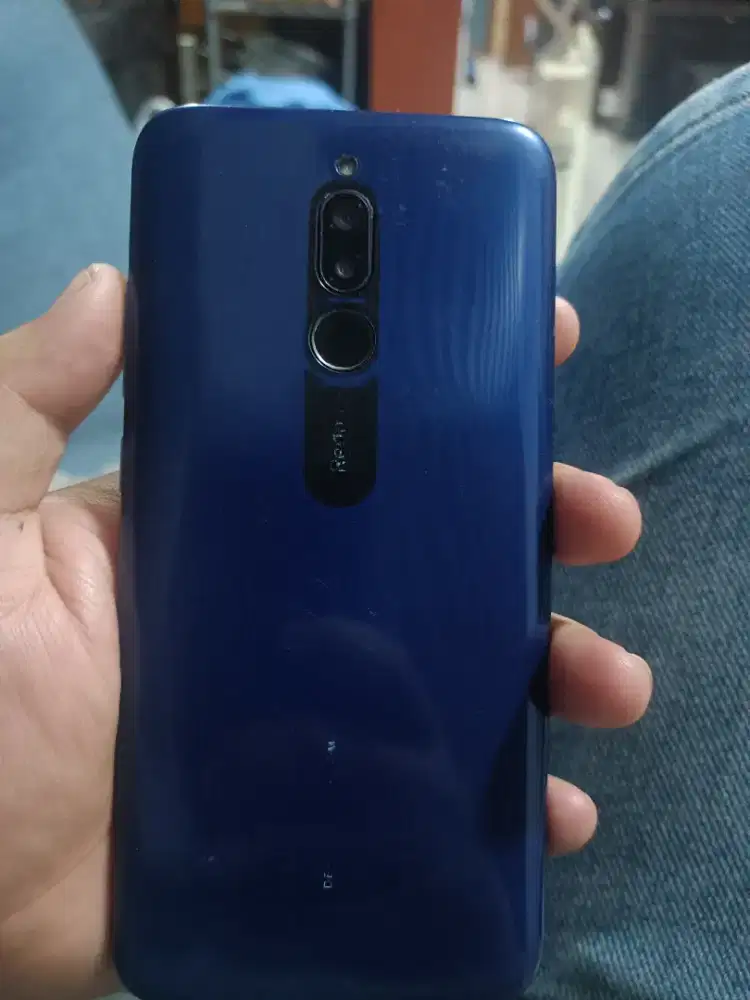 Redmi 8 Batangan 4/64 – Siap Pakai