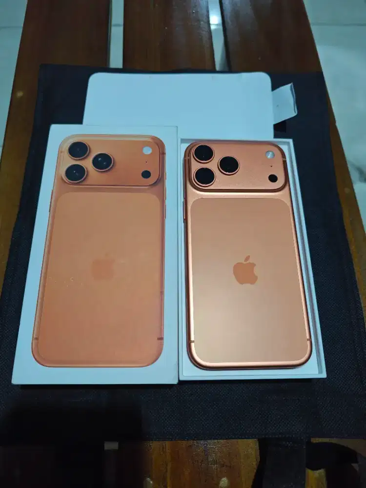 IPHONE 17 PRO MAX ORANGE CC 12