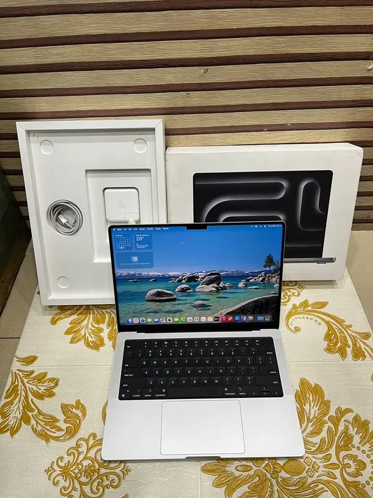 Macbook Pro 14 inch M4 16GB 1TB Second Mulus Original