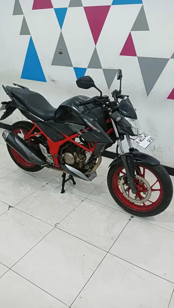 Honda CB 150 R SE StreetFire 2016 Istimewa