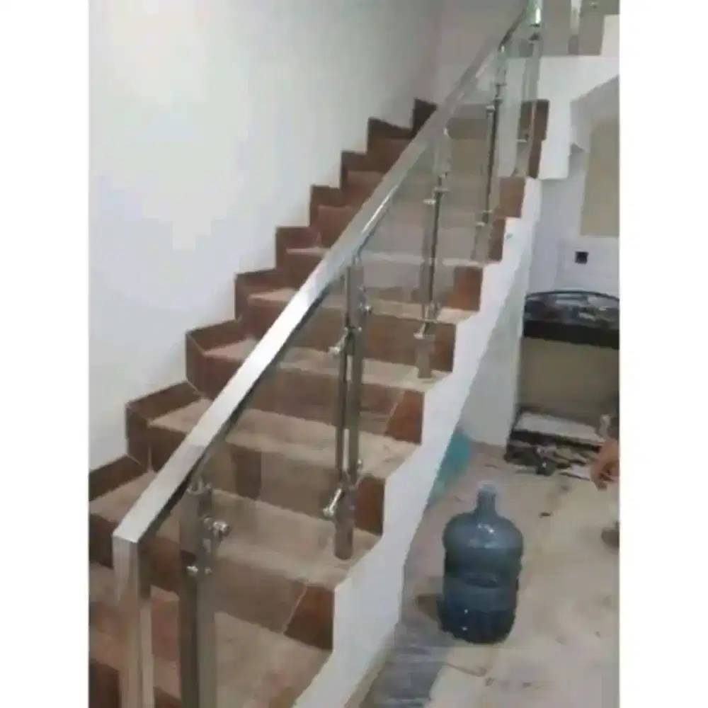 RAILING TANGGA KACA & KANOPI KACA MINIMALIS – CUSTOM SESUAI KEBUTUHAN