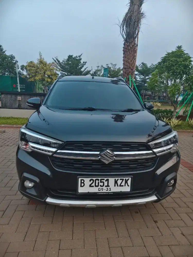 Jual Suzuki XL7 AT Low Kilometer