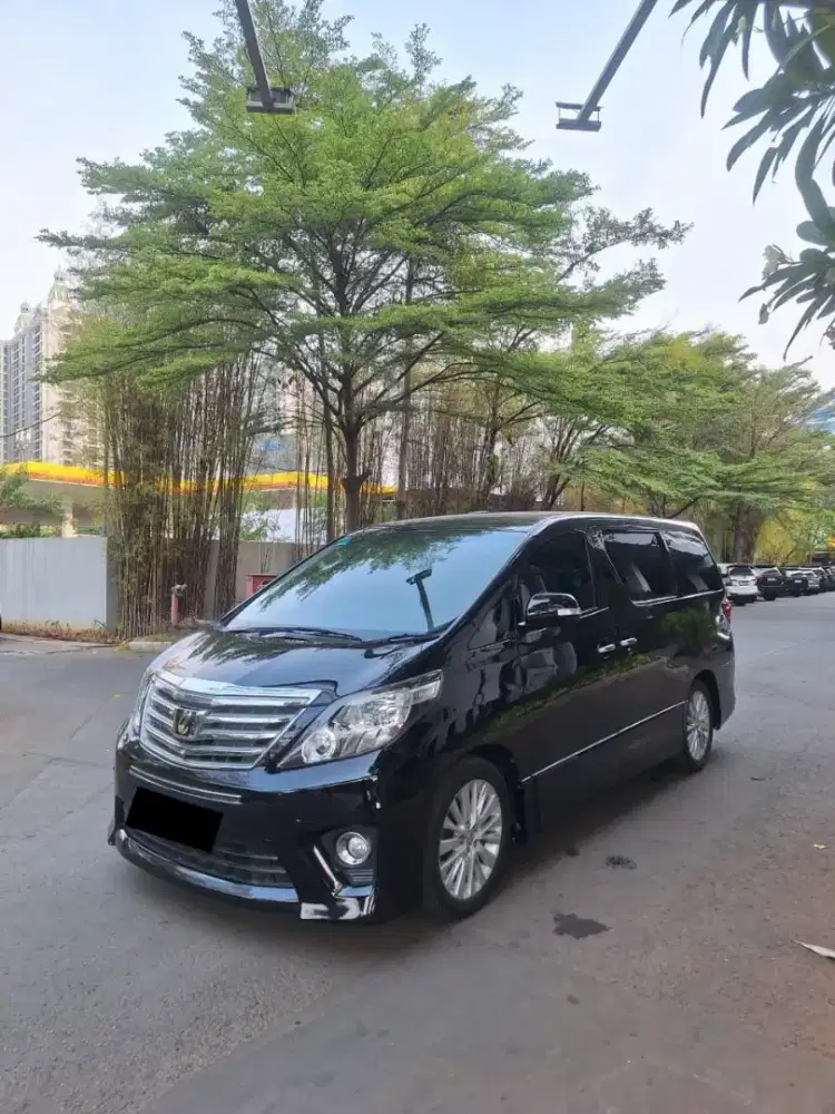 Toyota Alphard SC Premium Sound NIK 2013 Black KM 121rb Good Condition