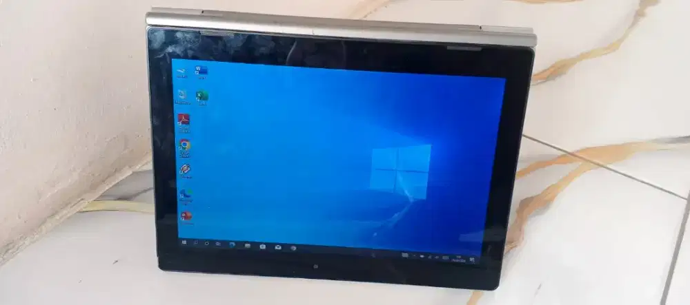 Notebook lenovo touchscreen layar bisa di lepas