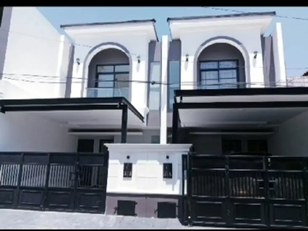 Rumah mewah 2 lantai perum Nirwana eksekutif Merr