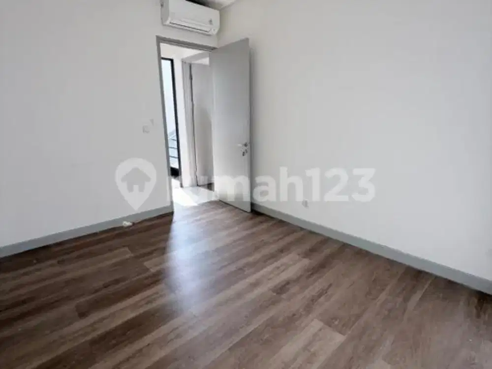 Disewa Rumah Mewah Cluster Asya - Full Furnished, Jakarta Garden City, Cakung, Jakarta Timur, 028